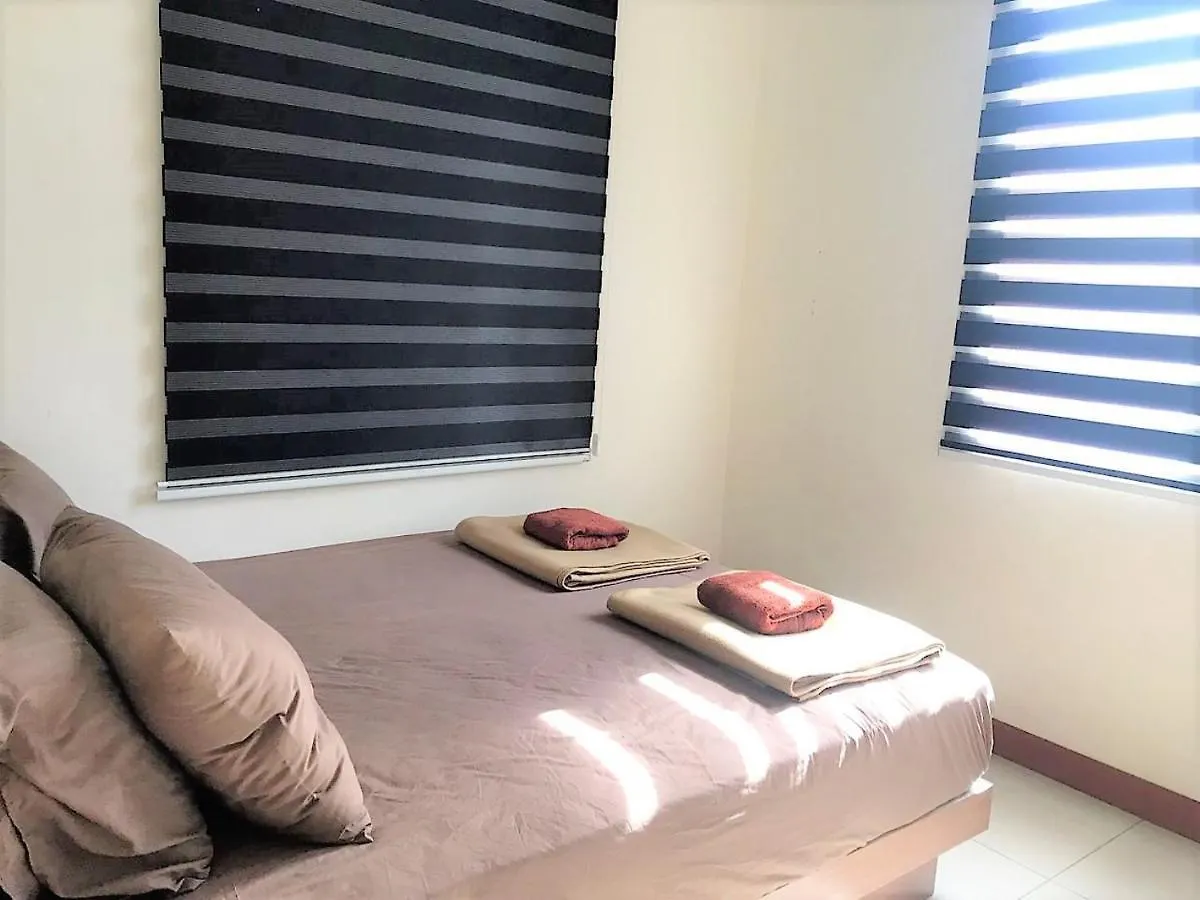 Oyo 90476 Casa Azlinda Muslim Homestay I Johor Bahru
