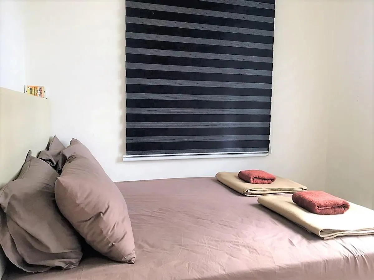 Oyo 90476 Casa Azlinda Muslim Homestay I Johor Bahru 2*,