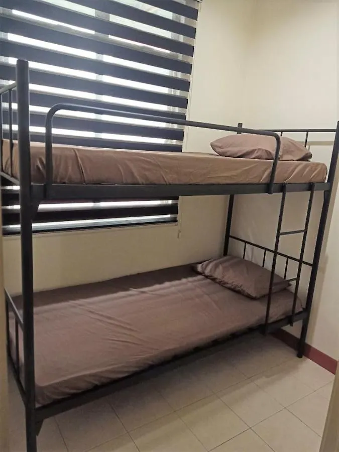 Oyo 90476 Casa Azlinda Muslim Homestay I Johor Bahru 2*,
