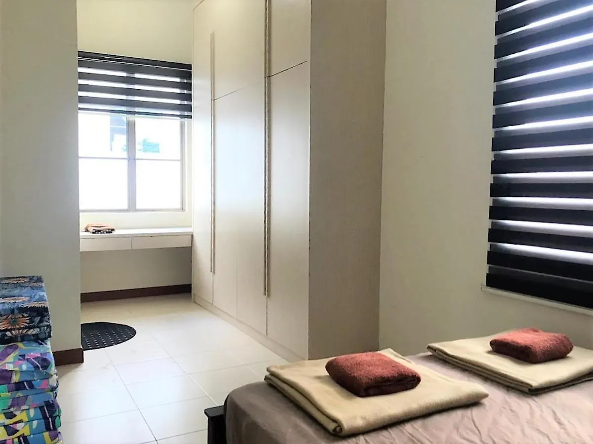Hotel Oyo 90476 Casa Azlinda Muslim Homestay I Johor Bahru