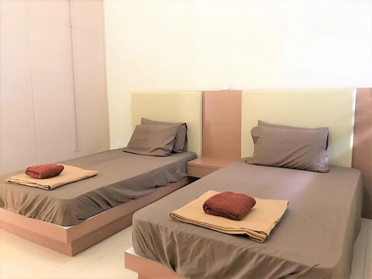 Oyo 90476 Casa Azlinda Muslim Homestay I Johor Bahru