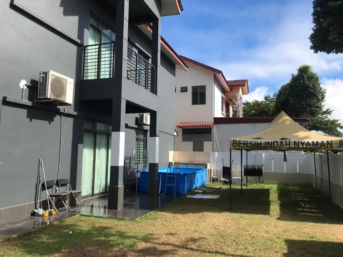 Oyo 90476 Casa Azlinda Muslim Homestay I Johor Bahru Malaysia