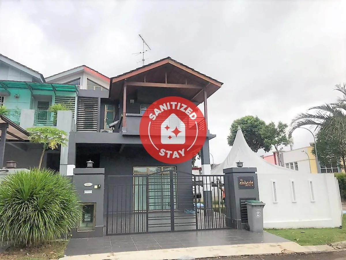 Oyo 90476 Casa Azlinda Muslim Homestay I Johor Bahru