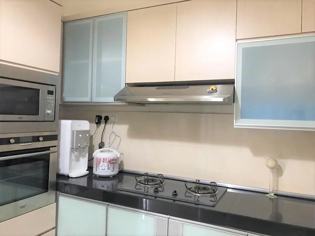 Oyo 90476 Casa Azlinda Muslim Homestay I Johor Bahru Hotell